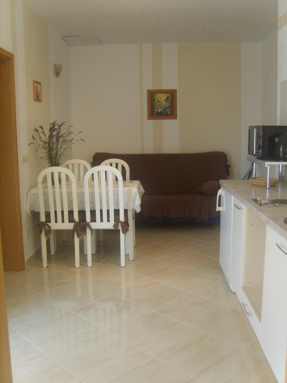 Apartments Iva Alla Trogir Pokoj fotografie